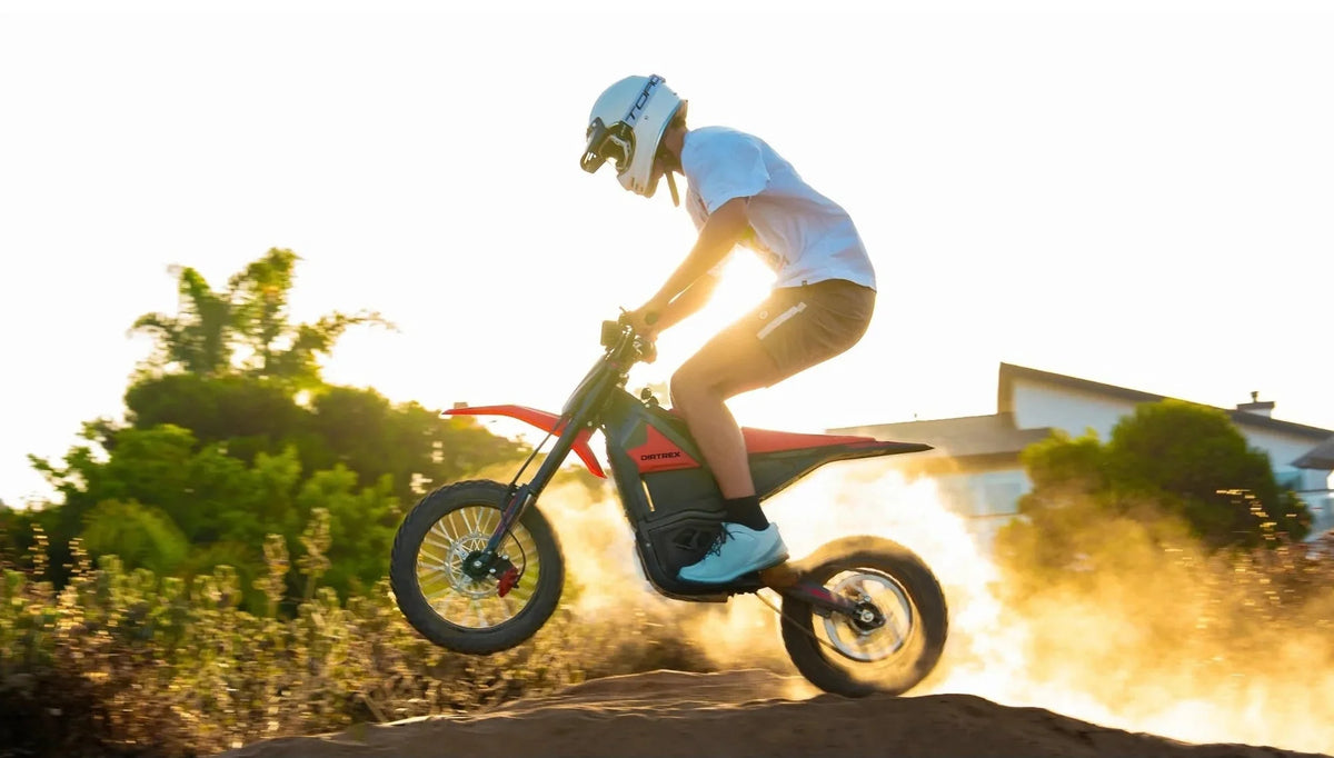 Power Meets Play: Exploring The DT 10 Electric Dirt Bike